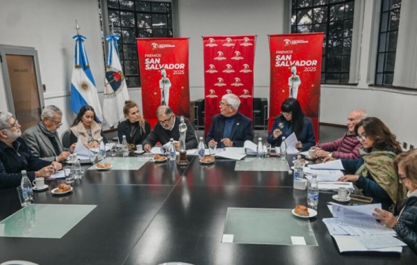 Premios San Salvador . Se conocieron los 25 Galardonados