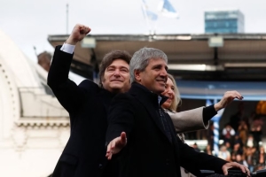 El Gobierno asegura que la intervenci&oacute;n del d&oacute;lar ser&aacute; &ldquo;coyuntural&rdquo;: busca calma antes de las elecciones