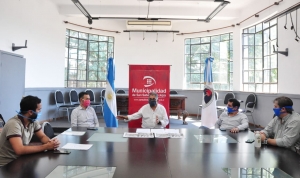 Reanudan la actividad comercial siguiendo con el protocolo del COE