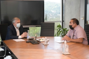 Gonz&aacute;lez y Morales analizaron aumentar los servicios de agua en Volc&aacute;n &nbsp;