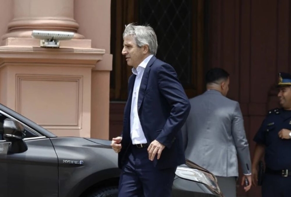 Caputo consigui&oacute; un pr&eacute;stamo de USD 3.000 millones y evita el default