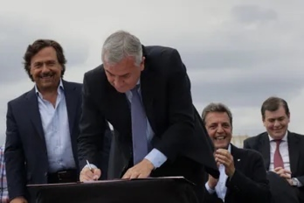 Gobernadores firmaron acuerdos de energ&iacute;a para el Norte Grande