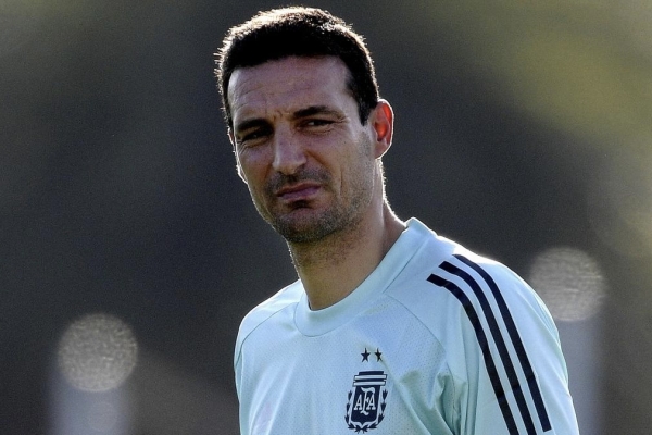 Scaloni: "No tenemos tiempo para esperar a los jugadores con molestias"