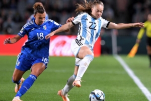 La Selecci&oacute;n Argentina cay&oacute; ante Italia por 1 a 0 en su debut en la Copa del Mundo