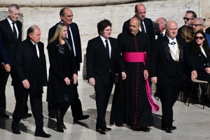 Javier Milei viajar&aacute; al Vaticano para la misa de asunci&oacute;n del nuevo Papa