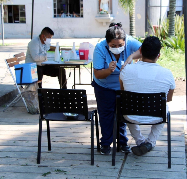 Jujuy aplicar&aacute; una cuarta dosis de la vacuna contra el coronavirus a personas de riesgo