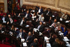 Vuelven a aumentar los sueldos de los senadores: cobrar&aacute;n m&aacute;s de $9,5 millones el mes pr&oacute;ximo