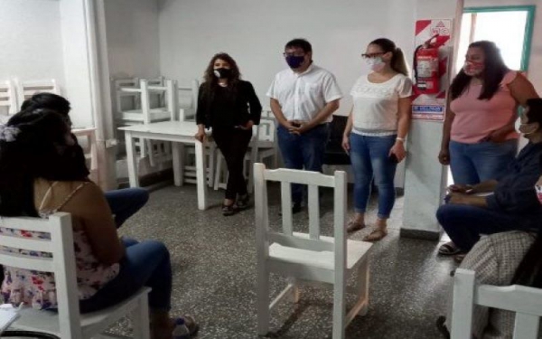 Capacitan a operadores de l&iacute;nea sobre violencia de g&eacute;nero