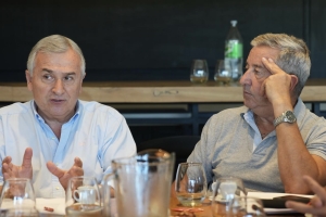 Morales se reuni&oacute; con Cobos en Mendoza
