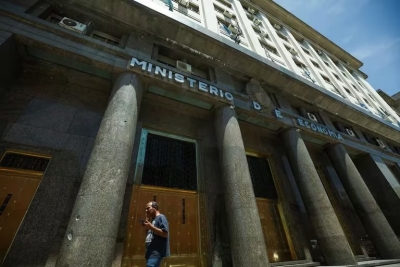 El impuesto PAIS para los importadores se reducir&aacute; a partir del 2 de septiembre