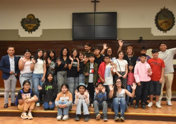 Hijos de trabajadores rurales fueron diputados por un d&iacute;a