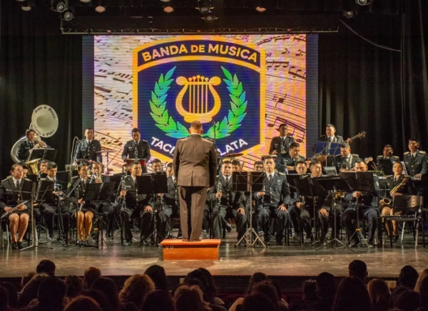 La Polic&iacute;a tuvo su Noche de Gala en el Teatro Mitre