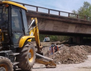 Obras para aumentar presion de agua en barrios Belgrano y San Mart&iacute;n
