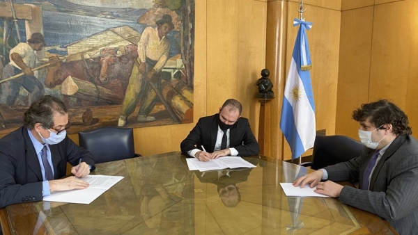 Argentina inicio las conversaciones para un nuevo programa con el FMI