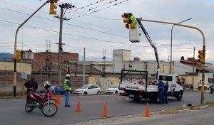 Tareas de mantenimiento en Av. Balb&iacute;n