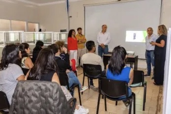 Presentaron el programa de trabajo para la inserci&oacute;n laboral