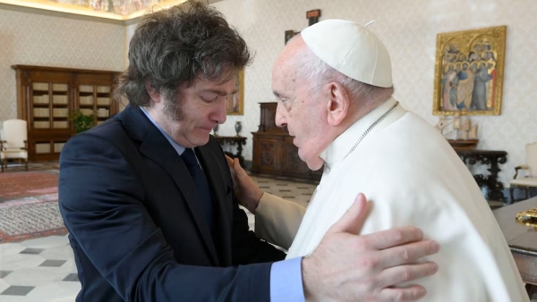 Javier Milei viajar&aacute; a Roma para participar del funeral del papa Francisco