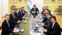 Milei sum&oacute; a cinco radicales para el veto a jubilados y la UCR qued&oacute; al borde de la ruptura