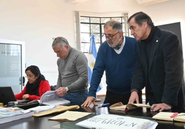 Jorge anunció la construcción del Multiespacio N°8 en barrio Los Perales