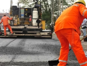 Trabajos de repavimentaci&oacute;n sobre calle Lavalle