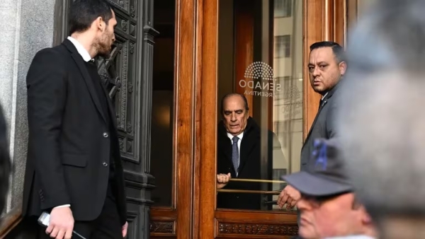 Ley Bases y paquete fiscal: a pesar de las negociaciones a contrarreloj, aún faltan acuerdos para lograr dictamen en el Senado