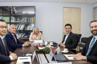 Morales busca inversores en Panam&aacute; para proyectos de litio, movilidad el&eacute;ctrica y energ&iacute;as renovables