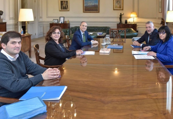 Naci&oacute;n y provincia biscan mejoramiento de Comedores