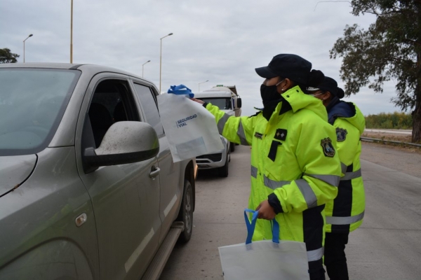 Seguridad Vial celebr&oacute; su d&iacute;a con una campa&ntilde;a de concientizaci&oacute;n