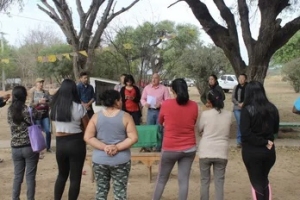 Familias de capital y San Pedro recibieron informe de obras en sus barrios