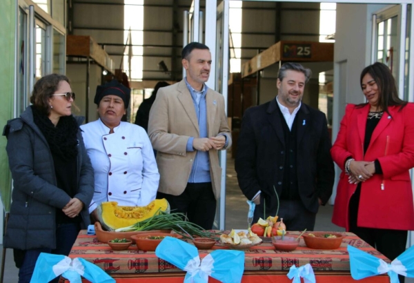 "Topamiento de locreras" en el Mercado Sur