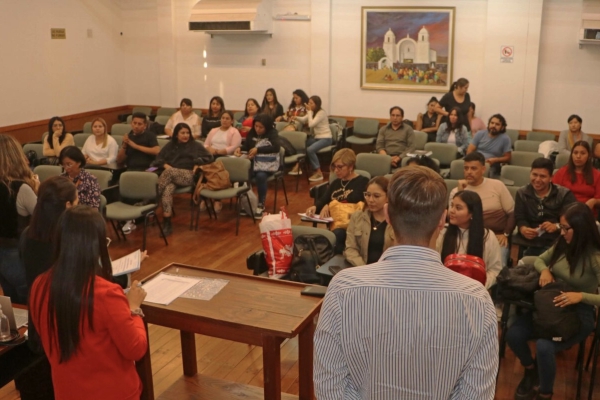 Invita a participar del Taller &ldquo;Mirando Nuestros V&iacute;nculos&rdquo;