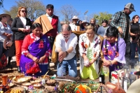 El intendente Jorge ofrend&oacute; a la Pachamama junto a vecinos y turistas
