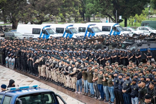 El Gobierno decidi&oacute; aumentar los sueldos de polic&iacute;as, gendarmes y otras fuerzas de seguridad