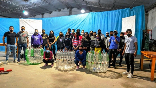 Producci&oacute;n de "ECO-CESTOS" para ayudar al medioambiente