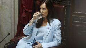 Villarruel sospecha que la esp&iacute;an y blind&oacute; el Senado con un anillo de inteligencia y seguridad