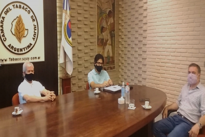 Entregan pase sanitario rural a trabajadores migrantes