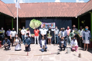 Escuel Vilte recibi&oacute; plantines y herramientas para huerta