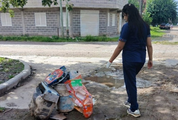Trabajo en terreno. Salud avanza con el descacharrado