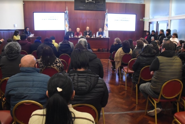 El IVUJ y APL avanzan con el proyecto de construcci&oacute;n de viviendas