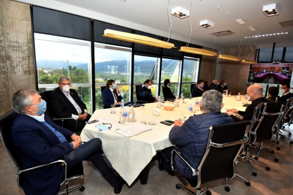 Morales y S&aacute;enz acuerdan trabajar de manera regional frente al coronavirus