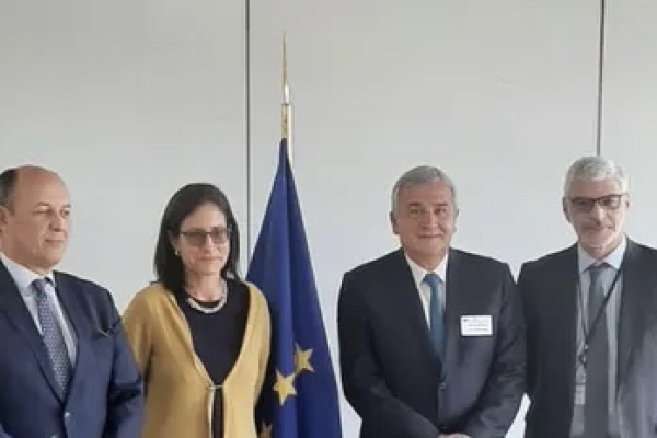 El gobernador incorpor&oacute; a Jujuy a las pol&iacute;ticas de desarrollo sostenible de la Uni&oacute;n Europea