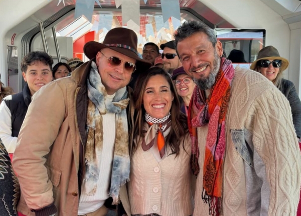 Soledad Pastorutti sorprendi&oacute; los pasajeros del Tren Solar
