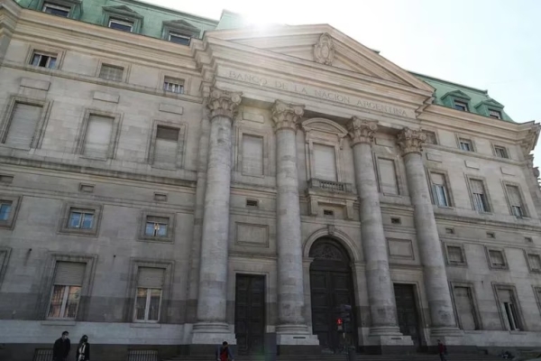 Cr&eacute;ditos a monotributistas: en qu&eacute; bancos se puede pedir y qu&eacute; condiciones tienen los pr&eacute;stamos