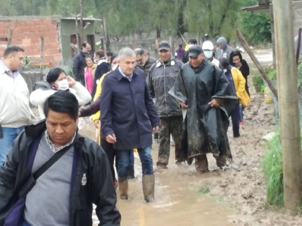 Gobernador recorri&oacute; zonas afectadas por temporal