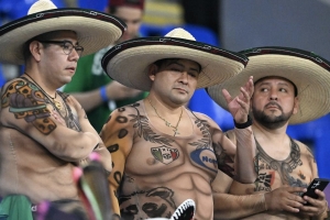 La FIFA abri&oacute; un expediente contra la Federaci&oacute;n Mexicana por cantos discriminatorios de sus hinchas