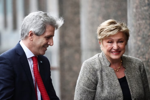 El FMI vuelve a la Argentina: una nueva misi&oacute;n revisar&aacute; la meta fiscal y las medidas que el Gobierno se comprometi&oacute; a aplicar