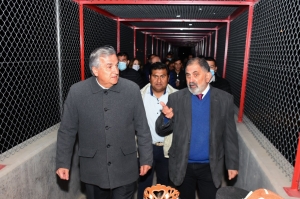 inauguraron pasarela que une Suipacha con Campo Verde