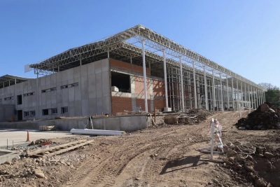 Bouhid recorri&oacute; la obra del futuro Hospital Regional de Libertador