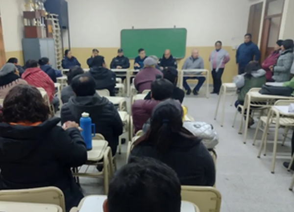 Seguridad entre la Polic&iacute;a y Centros Vecinales