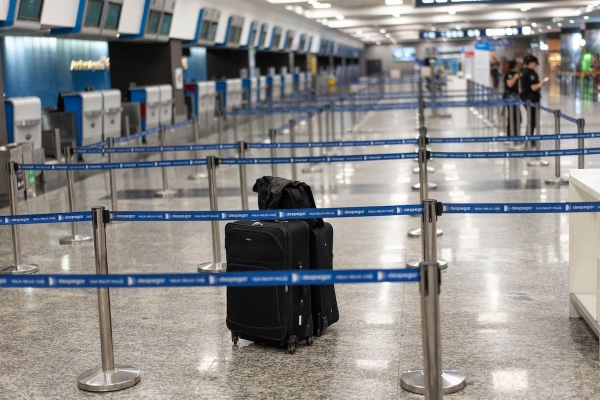 Por el paro, Aerol&iacute;neas Argentinas cancelar&aacute; 258 vuelos que afectar&aacute;n a 20.000 pasajeros y otras empresas tomar&aacute;n medidas similares
